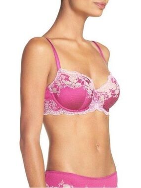 Wacoal Lace Affair set in Wild Aster Pink Lace, 36C and S
